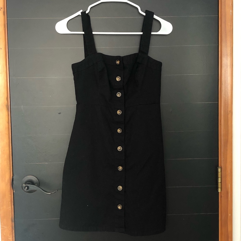 [hollister] black button down dress.